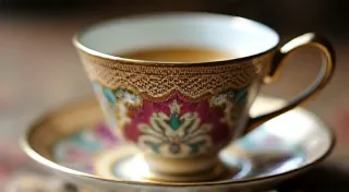 Decoding Hallmarks: Your Guide to Identifying Antique Tea Cup Manufacturers